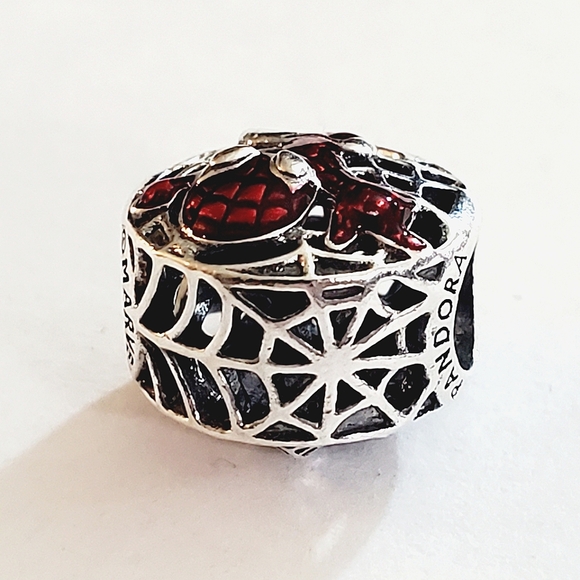 Authentic NEW Pandora Marvel Spider-Man Soaring City Charm S925ALE - Picture 10 of 10